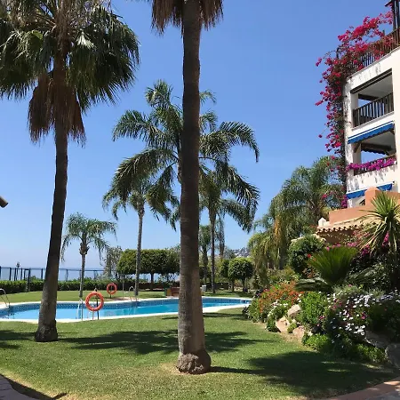 Sunandsea Apartment *